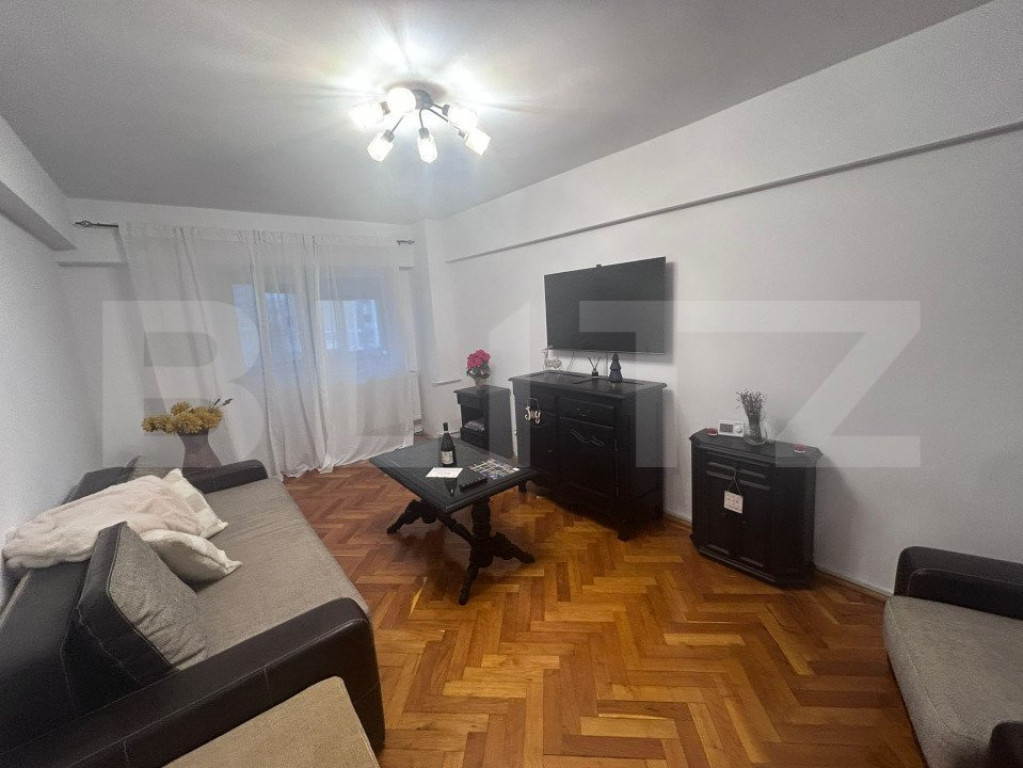 Apartament cu 3 camere, 100 mp, deco, Calea Bucuresti-Univer