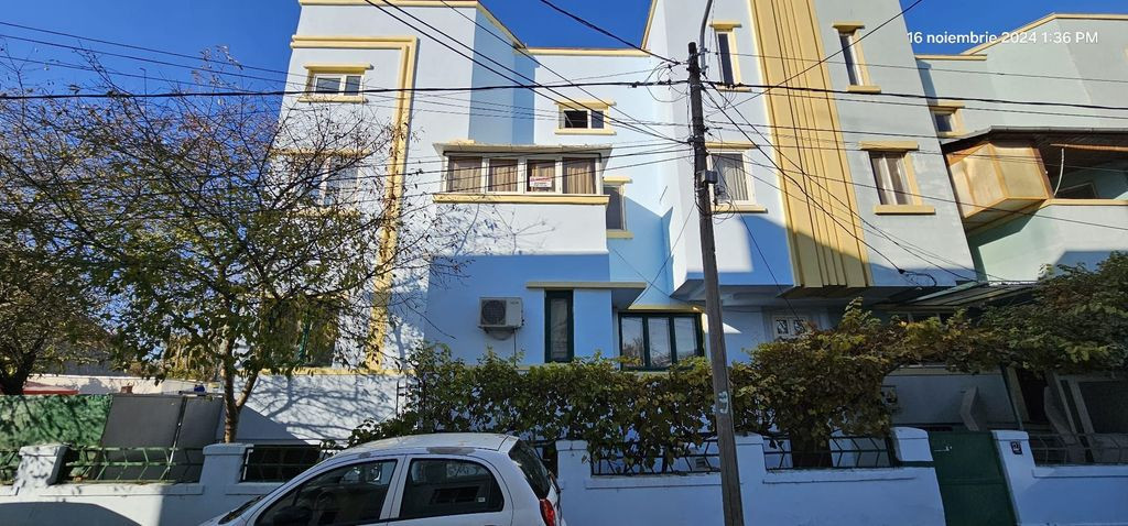 COMISION 0% - Vanzare 3 camere, etaj 1 - Str. Domneasca, ...