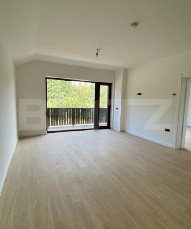 Aparetament de vanzare, 4 camere, 83,26 mp, in Poiana Brasov