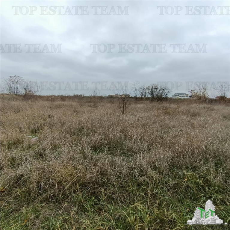 Teren intravilan de / Adunatii Copaceni