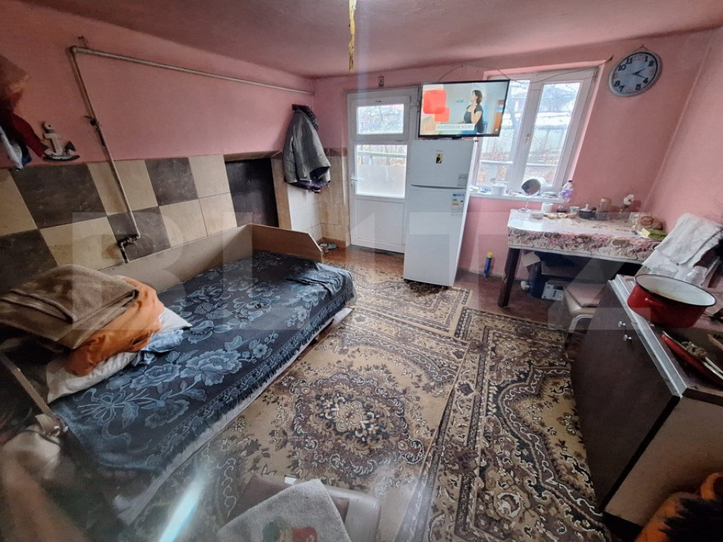 Casa individuala, 2 camere, 85 mp, zona Cugir