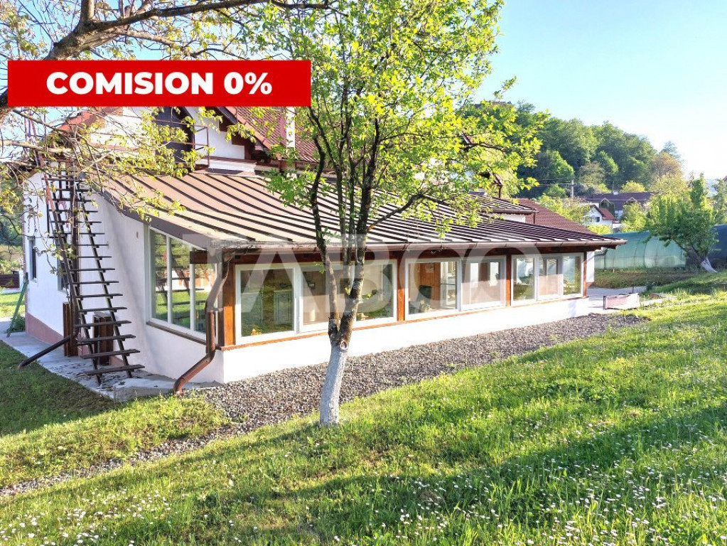 Vila deosebita 5 camere 2628 mp teren toate utilitatile Cisn