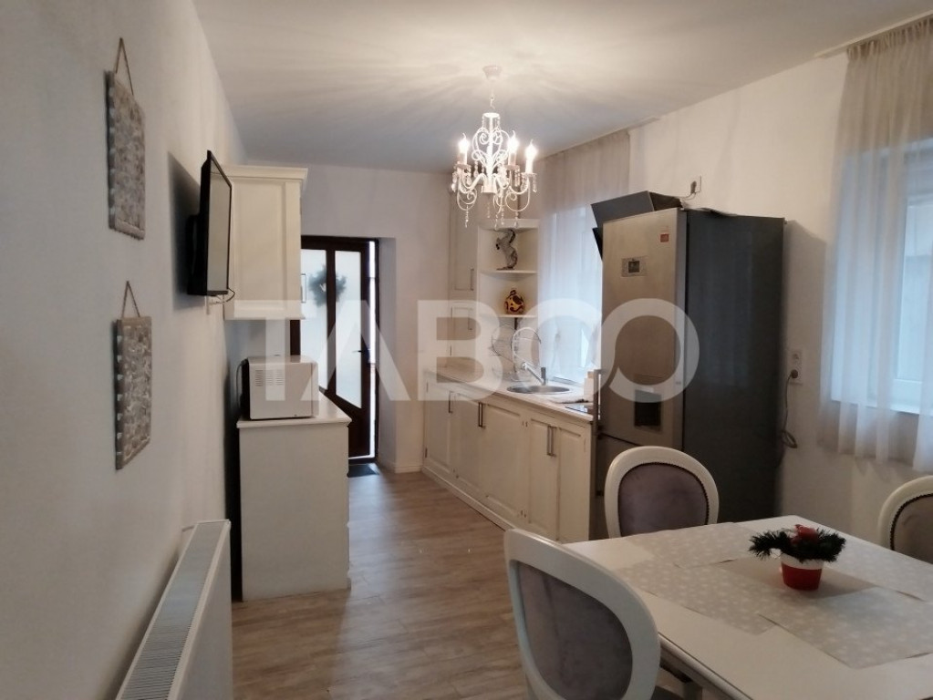 Apartament 3 camere 95 mpu 2 bai etaj 1 zona Orasul de Jos S