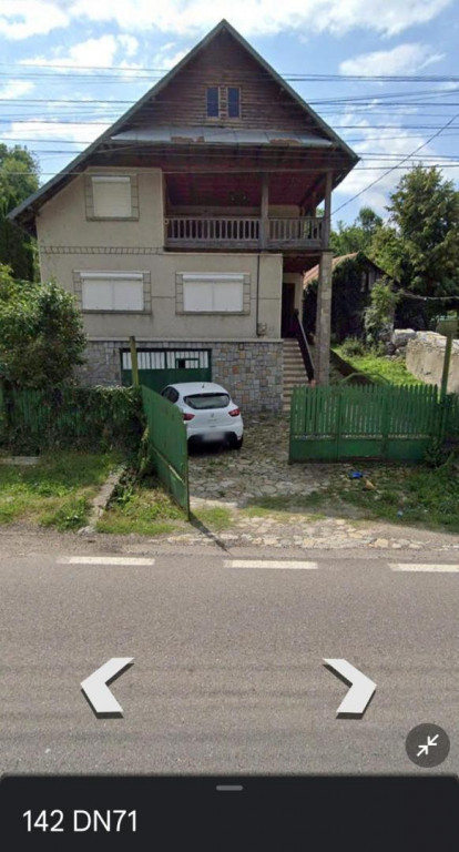 Spre vanzare casa S P 1 422 mp anexa 51 mp si teren 1248