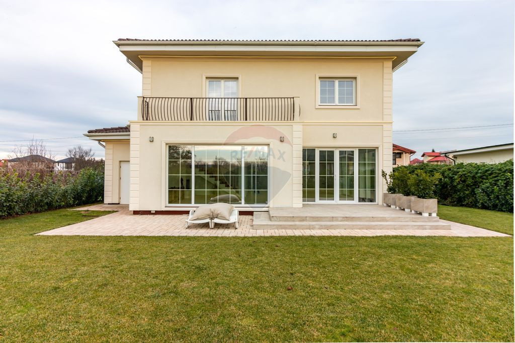 Casa/Vila Exclusivista in Ostratu/Corbeanca/5 min Paradis...