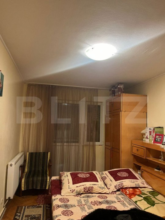 Apartament cu 4 camere, 64 mp, zona Dacia