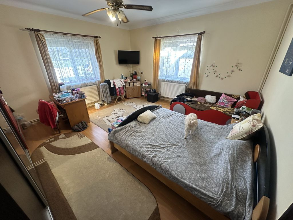 Casa / Vila 4 camere zona Tomis 2