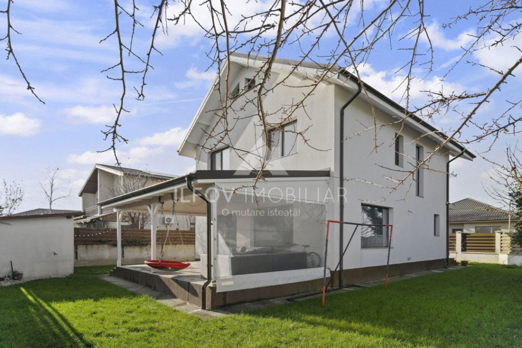 Vila Premium Tunari 2022, 165mp, utilata-mobilata, curte pro