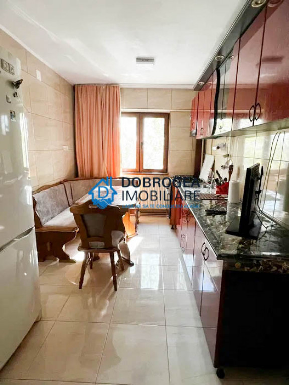 Eternitatii R-uri, etaj 1, renovat, centrala termica