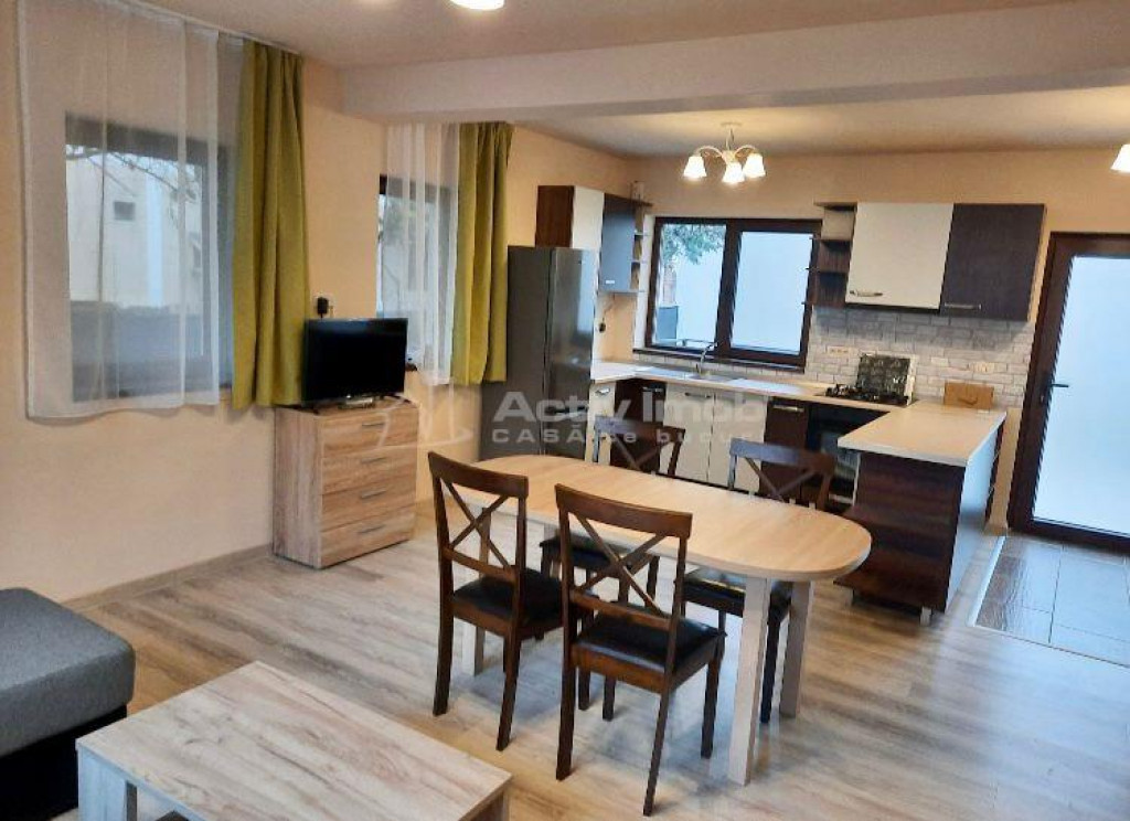 4 cam - Duplex - zona Boul Rosu