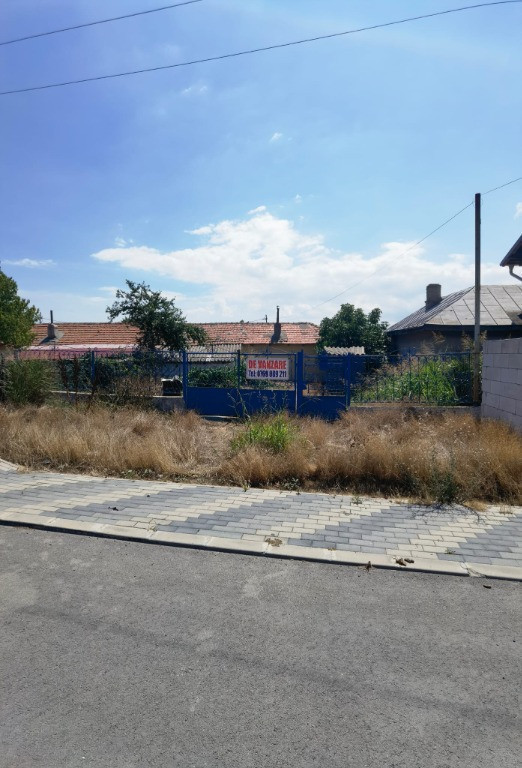 Techirghiol Strada Ana ipatescu casa si teren 416mp