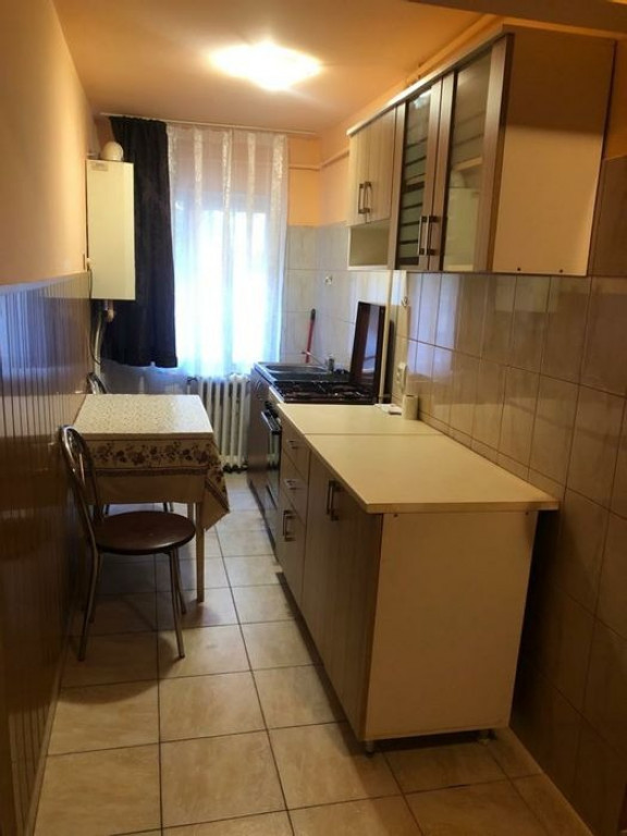 Inchiriez apartament 1 camera