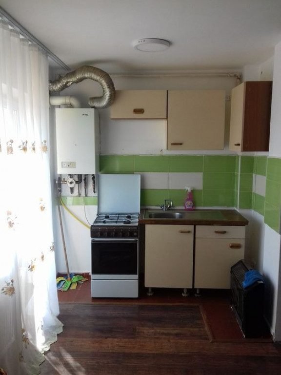 De inchiriat apartament o camera zona Bucovina