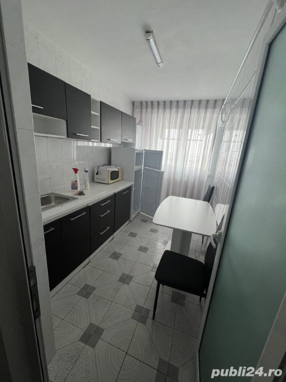 Apartament cu o camera zona Olimpia Stadion