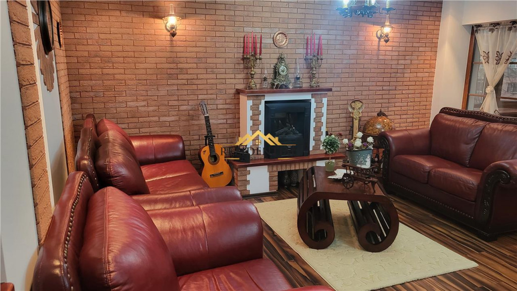 SUPER APARTAMENT CU 3 CAMERE