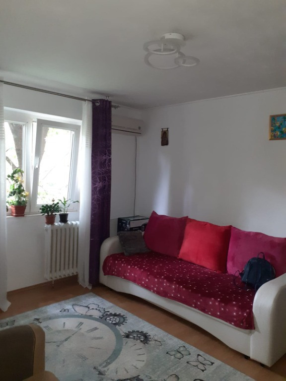 Apartament 2 camere, stare buna, Berceni - Uioara