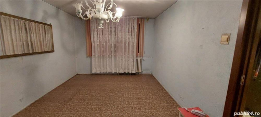 Apartament 3 camere, decomandat, 65 mp, zona Trapezului