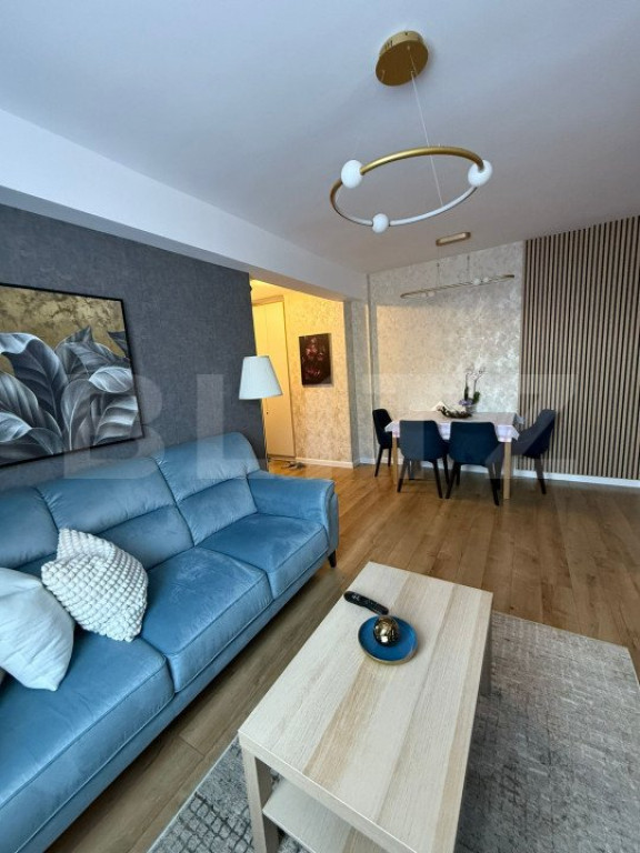 Apartament 3 camere, 60 mp, PIATA VICTORIEI