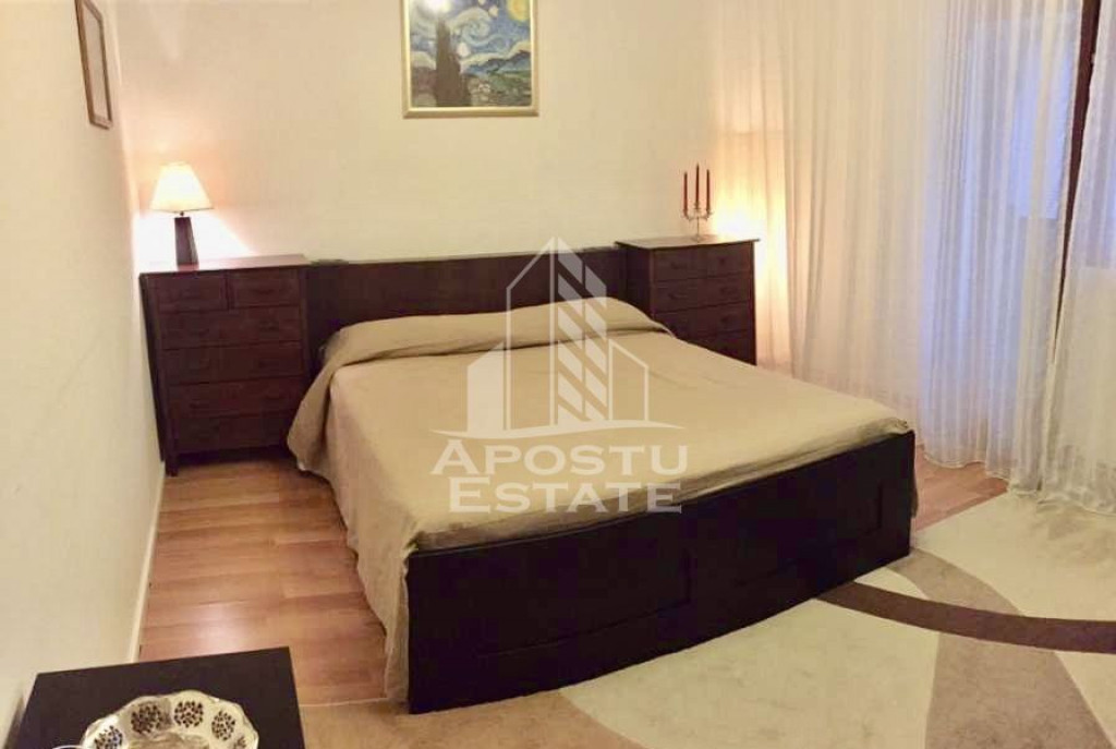 Apartament o camera, balcon si bucatarie inchisa, central...