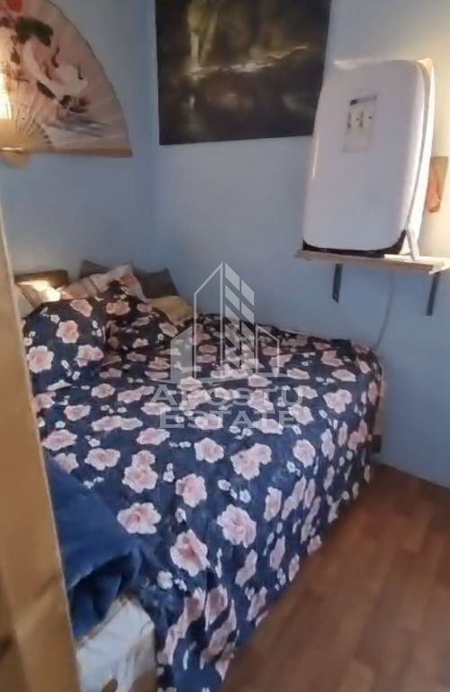 Garsoniera cu boxa, bloc anvelopat, zona Calea Lipovei