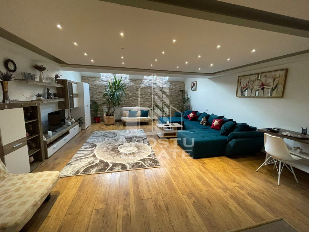 Apartament cu 3 camere, 2 nivele, decomandat, Piata Uniri...