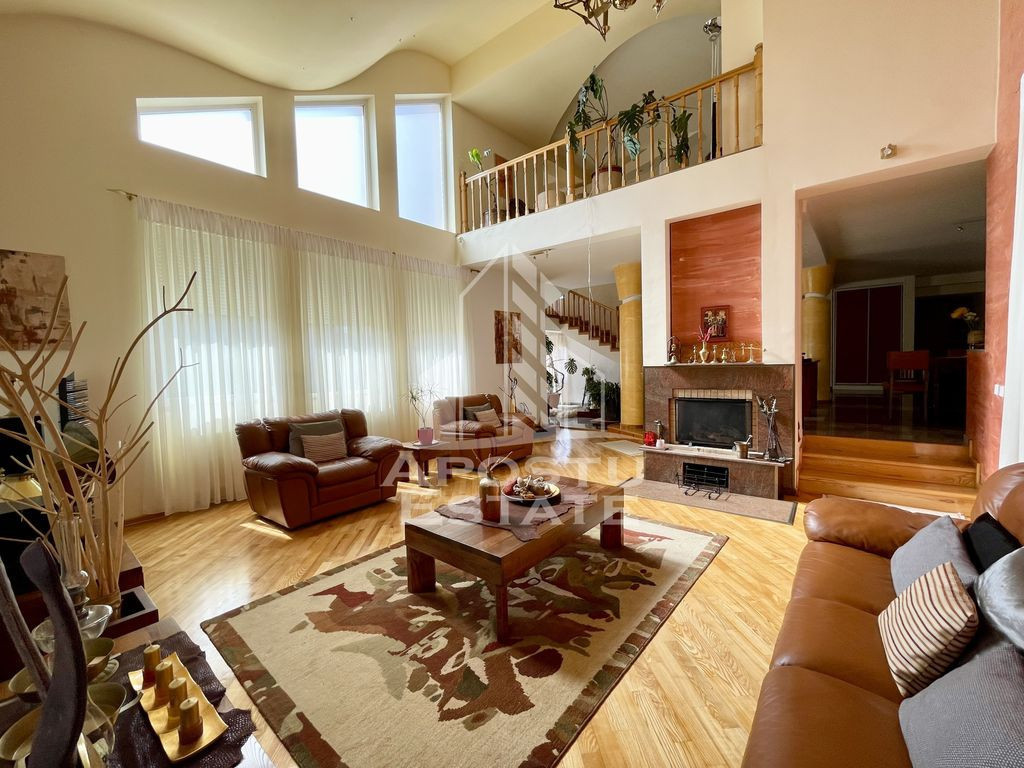 Casă 8 camere, prima inchiriere, 2 garaje, in Braytim