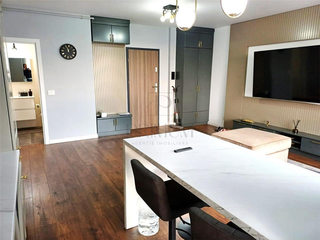 SOARELUI - BLOC NOU - LIFT - 3 cam LUX - 2 bai - incalzire p