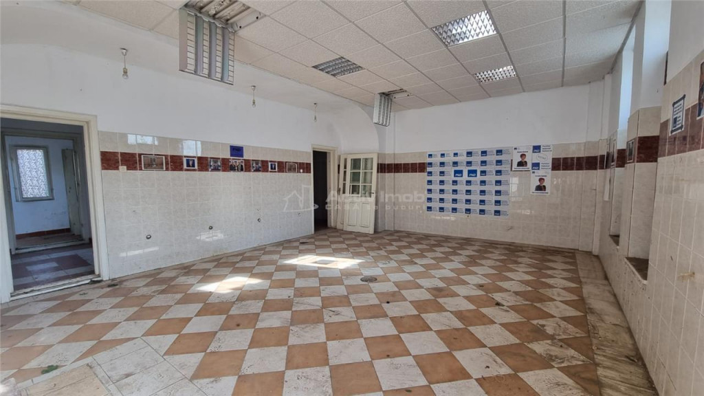 Spatiu comercial casa 280mp Piata Centrala