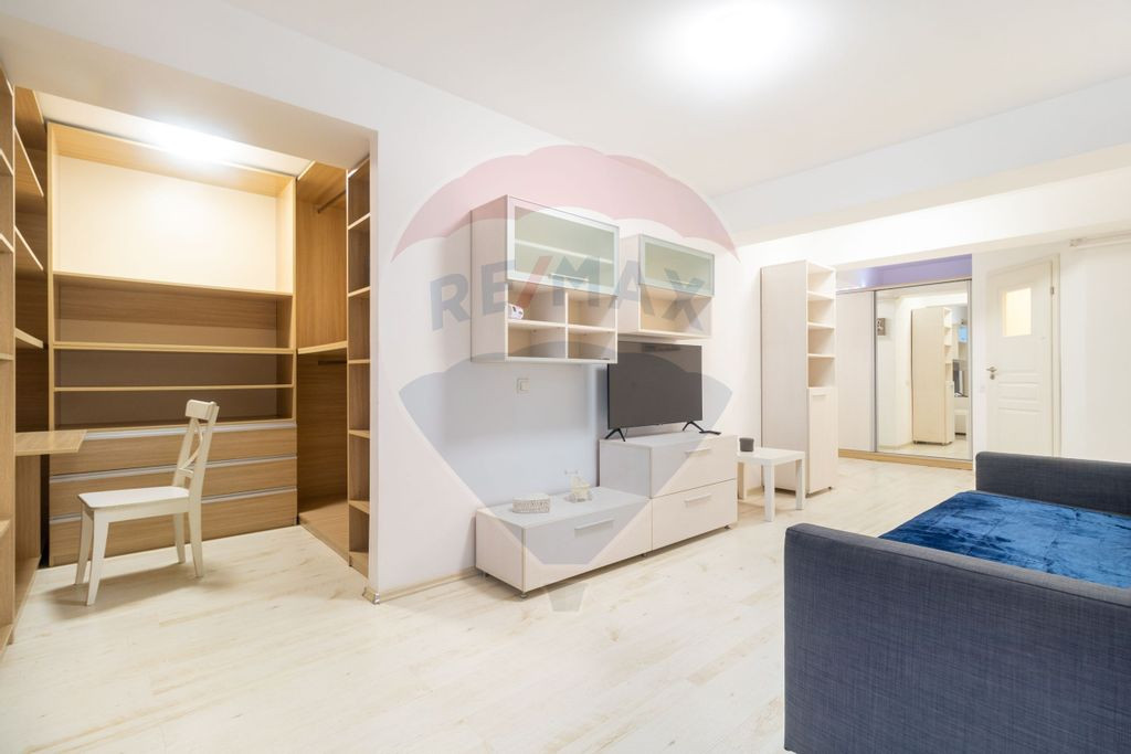 Apartament cu loc de parcare, priveliste libera Delta Vac...