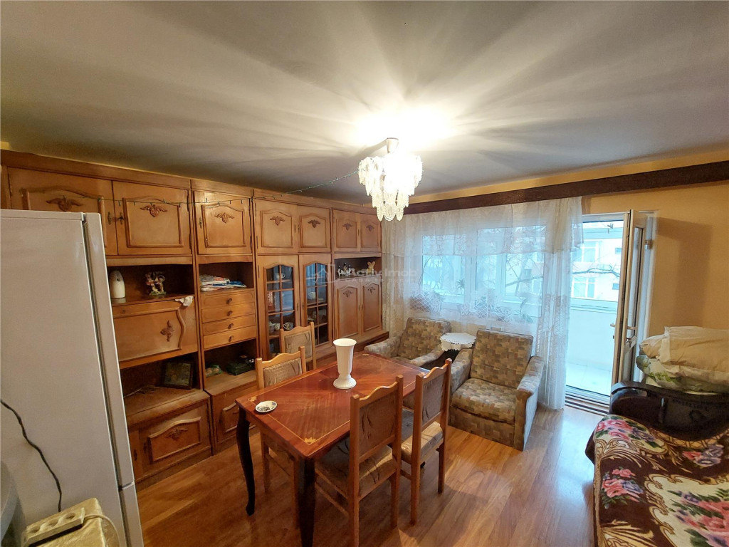 2 camere, semidecomandat, 55 mp, etaj 2 din 4, Dorobanti 1