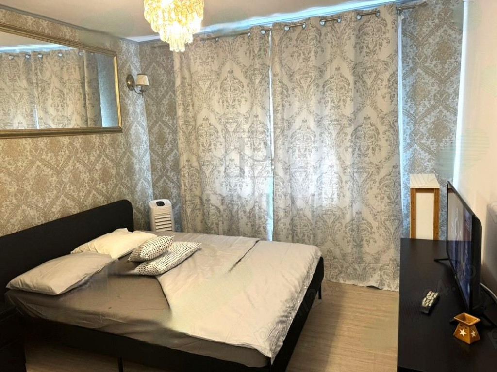 Garsoniera Renovata - Bloc Anvelopat - Acoperis - Zona Aradu