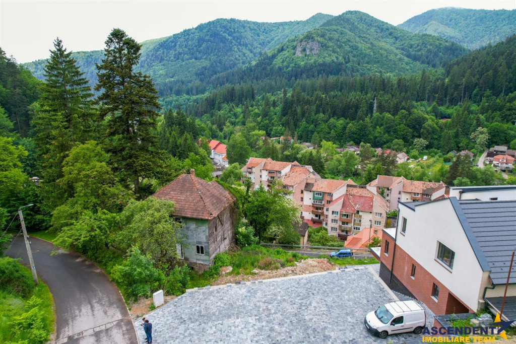 Potential: rezidential pensiune, oportunitate personalizare