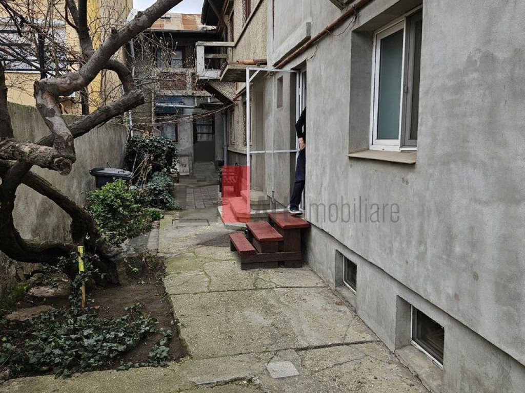 Casa "TEBO", pozitie facila, perspectiva de renovare/dezv...