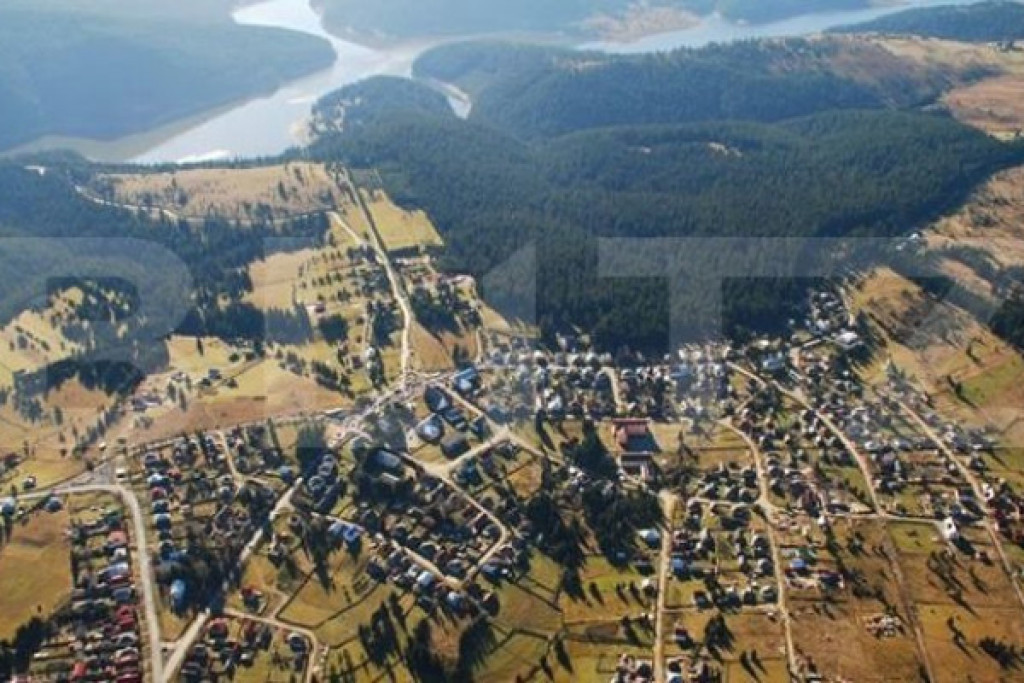 Teren Cabana Belis 1000mp, utilitati