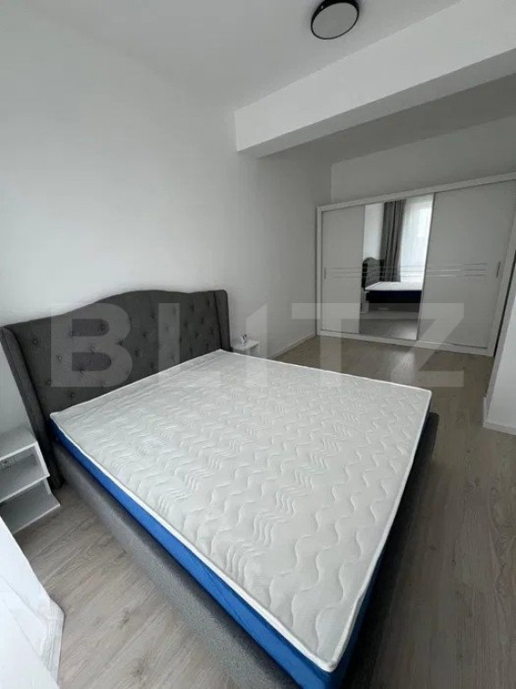 Apartament 2 camere, modern, parcare, zona Vivo