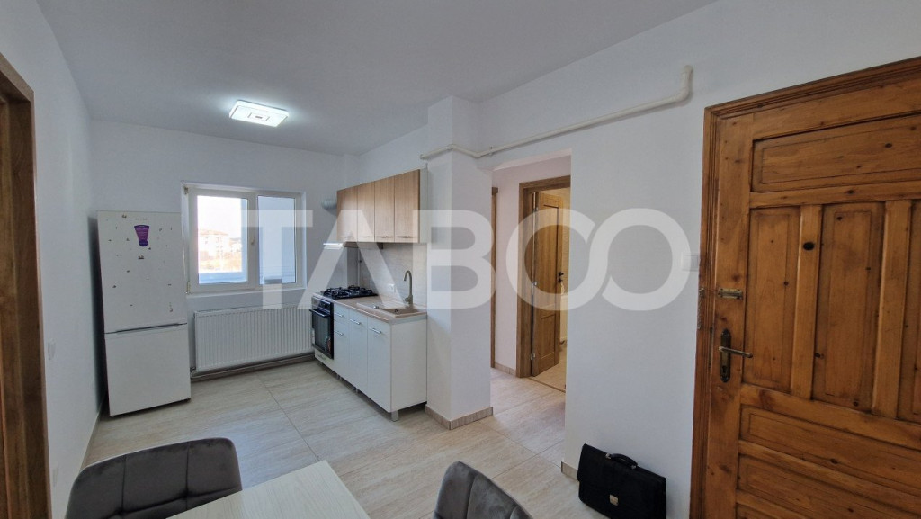 Apartament 2 camere de inchiriat la etajul 2 cu balcon zona
