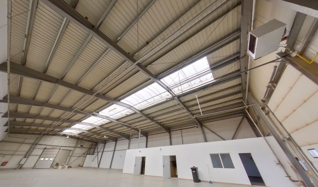 Hală industrială de închiriat 856 mp