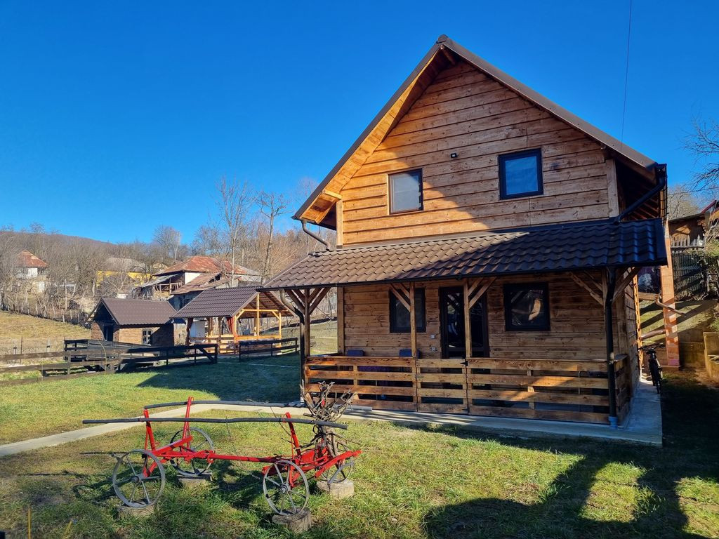 Cabana noua de vanzare+ lac | 2camere| 72 mp| 600mp teren...