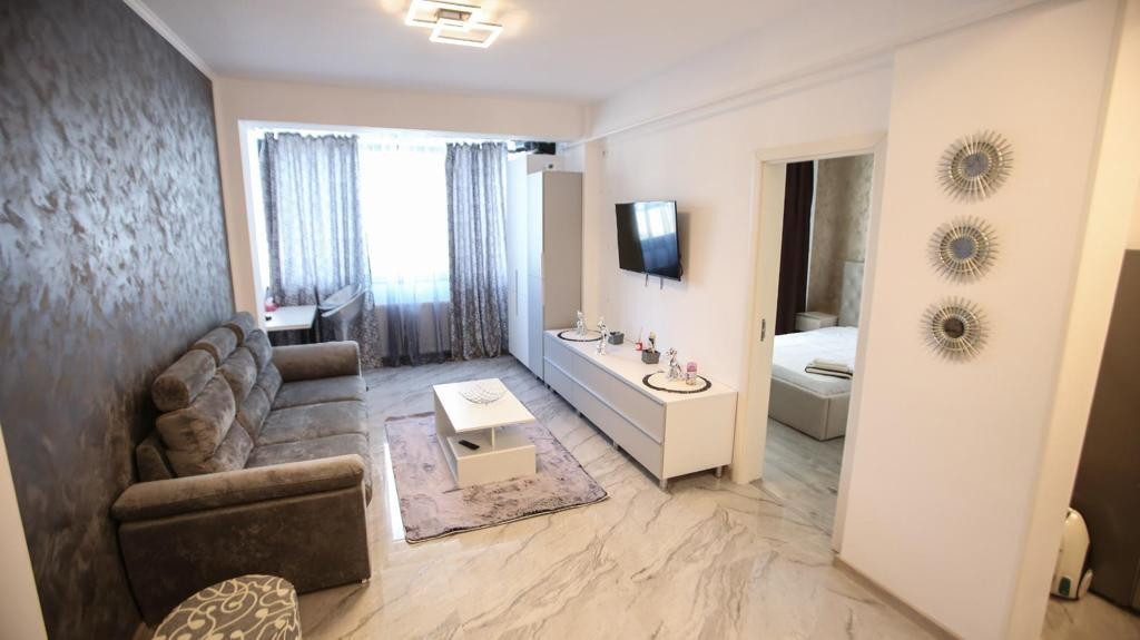 Apartament 2 camere , termen lung, situat in zona MAMAIA NOR