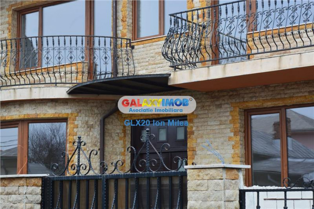 Vila , 5 camere Voluntari Eroilor, numai locuit!