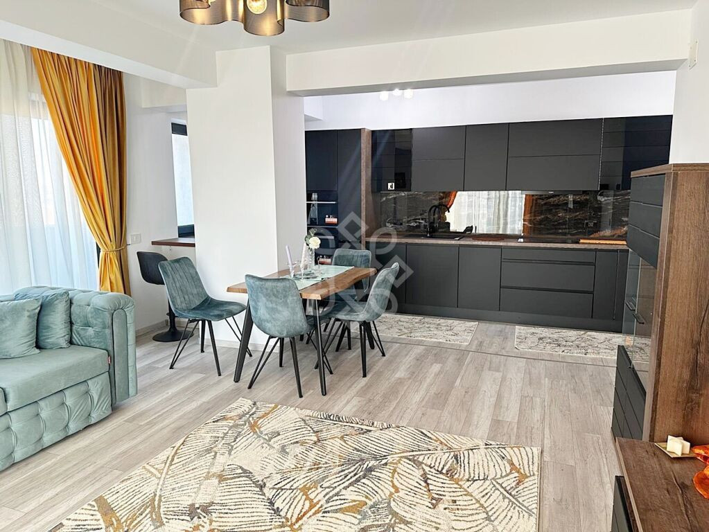 Apartament lux 3 camere in Prima Panorama