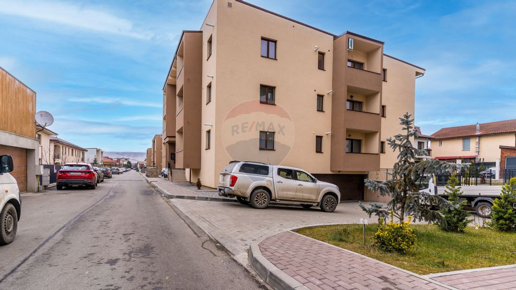 Apartament de vanzare, 3 camere, gradina, parcare – Flo...