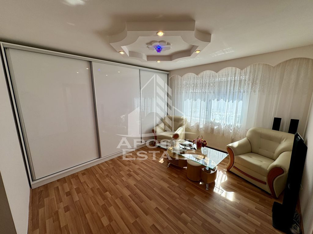 Casa individuala cu 3 camere, in zona Steaua langa Shoppi...