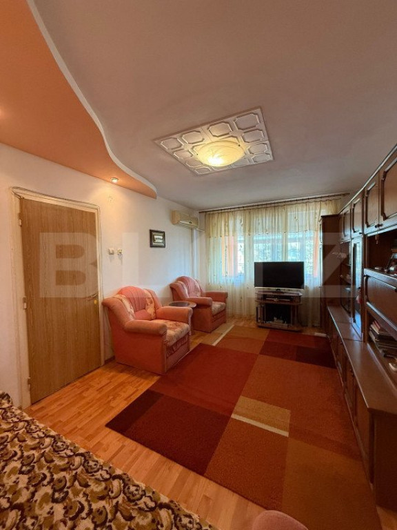 Apartament 2 camere, 50 mp, semidecomandat, zona Grivita