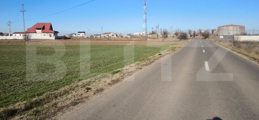 Teren intravilan stradal, 16.652 mp, zona Ghercesti