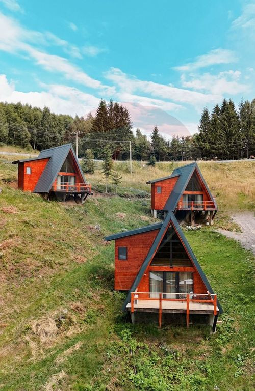 Oportunitate afacere! 3 unitati A frame functionale + 581...