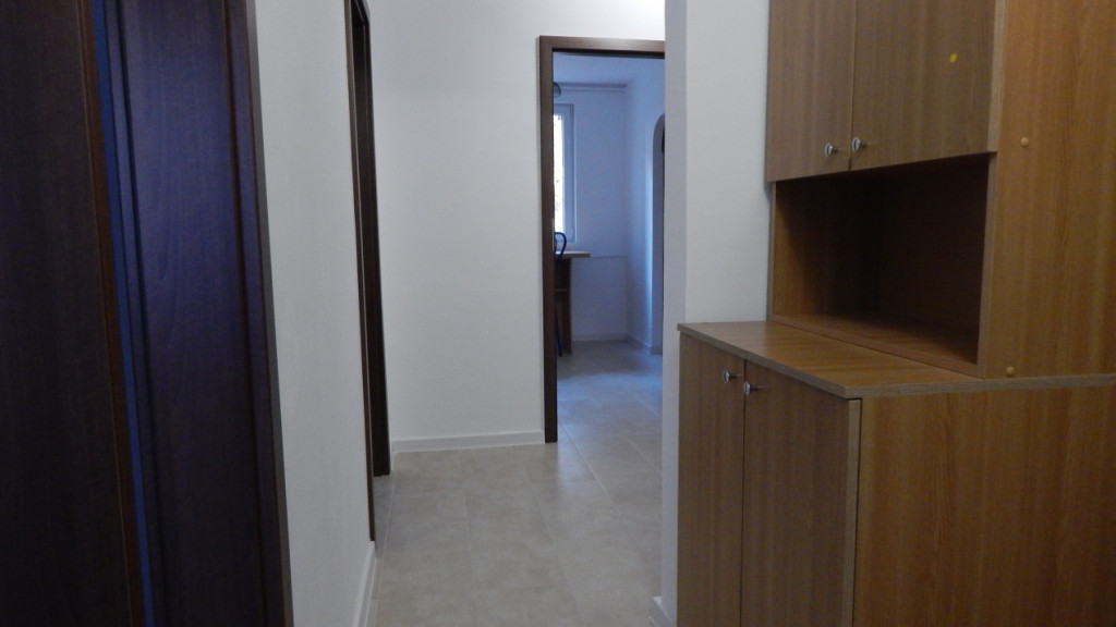 Apartament inchiriere 3 camere renovat Drumul Taberei