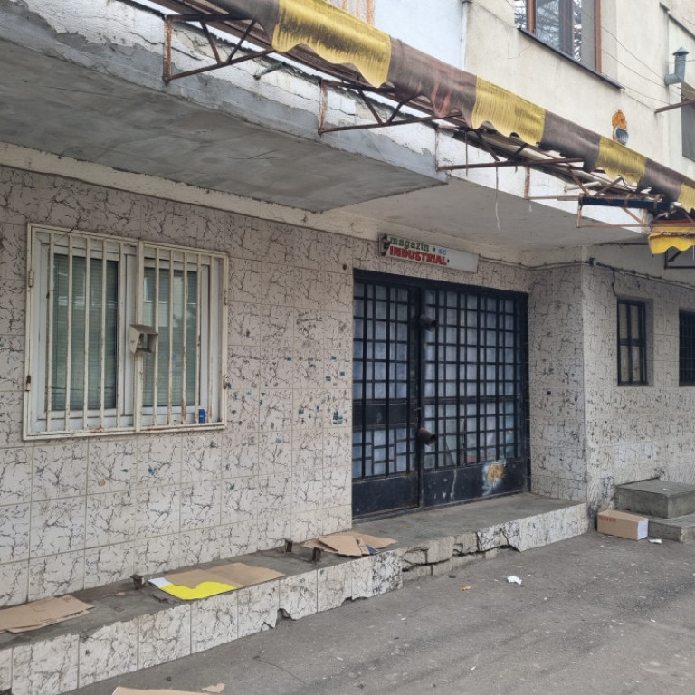 SPATIU COMERCIAL GARSONIERE