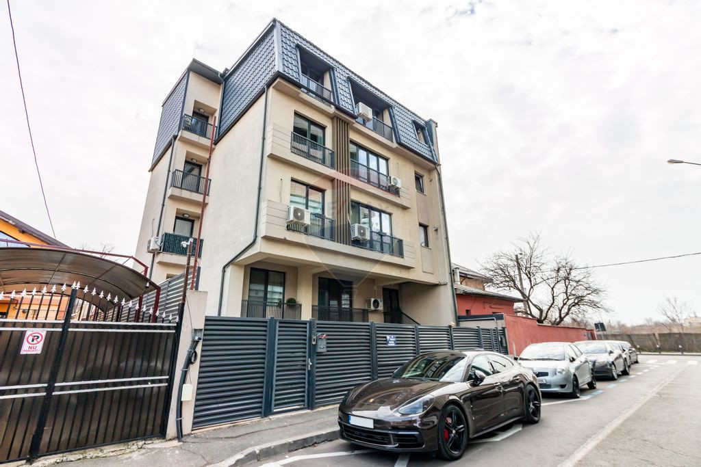 Apartament cu 4 camere în zona Barbu Vacarescu