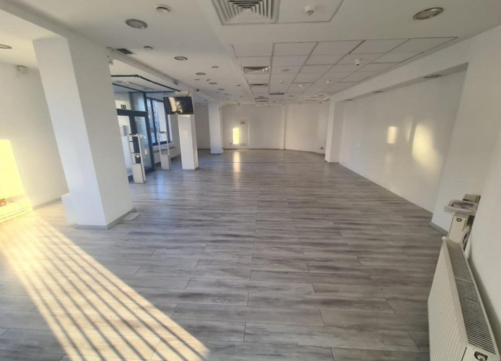 Spațiu comercial de inchiriat